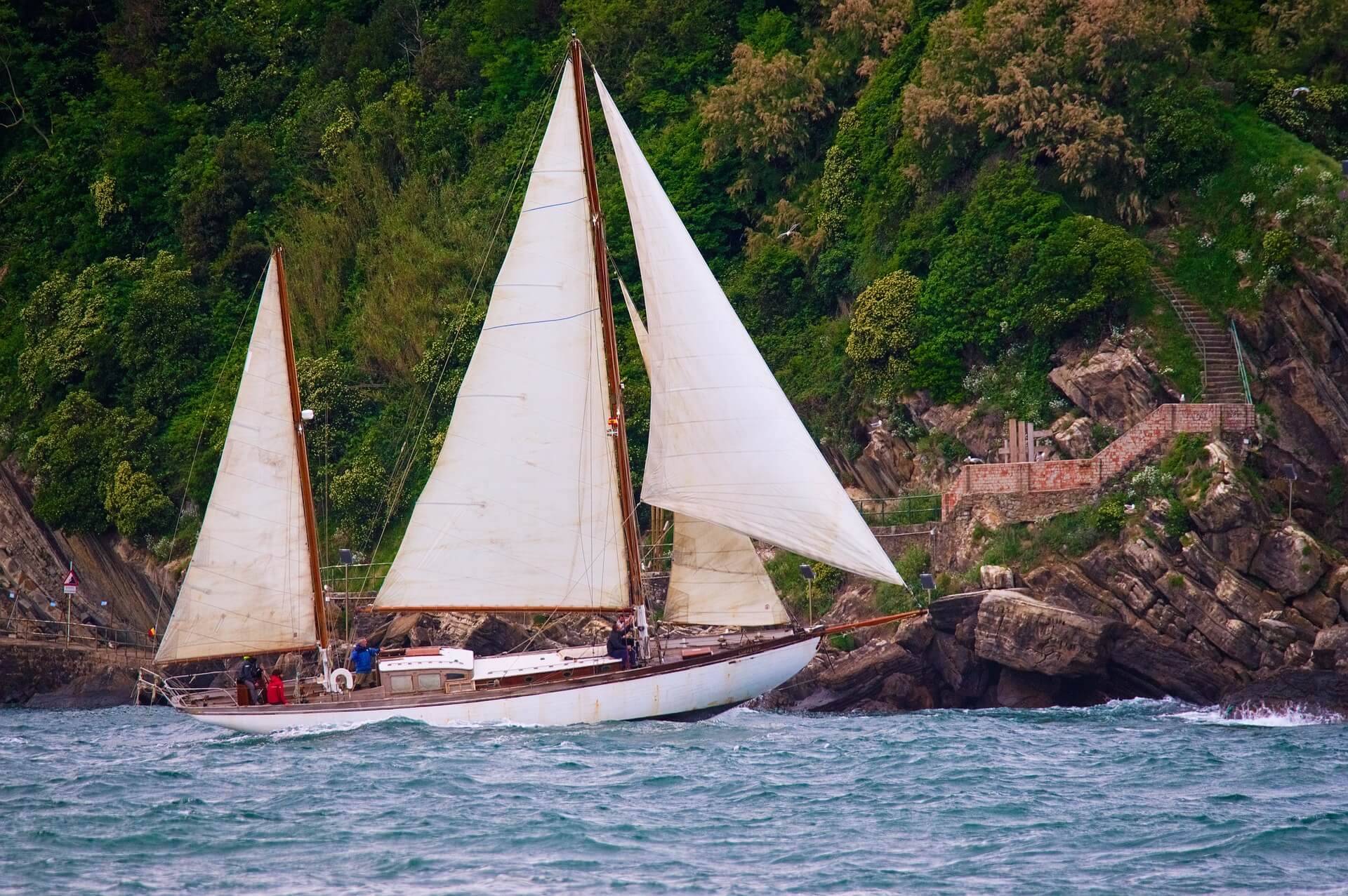 define ketch sailboat